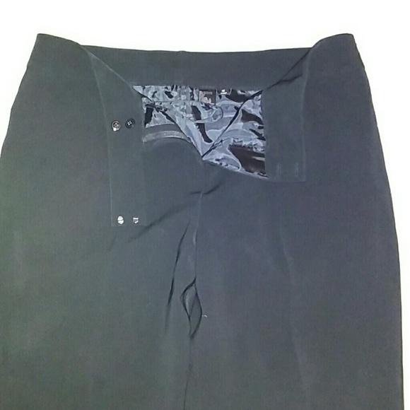 Tahari Arthur s Levine , Size 16 - Picture 2 of 7